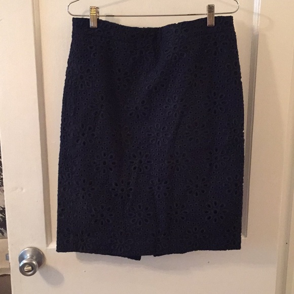 Navy eyelet pencil skirt - Picture 1 of 2